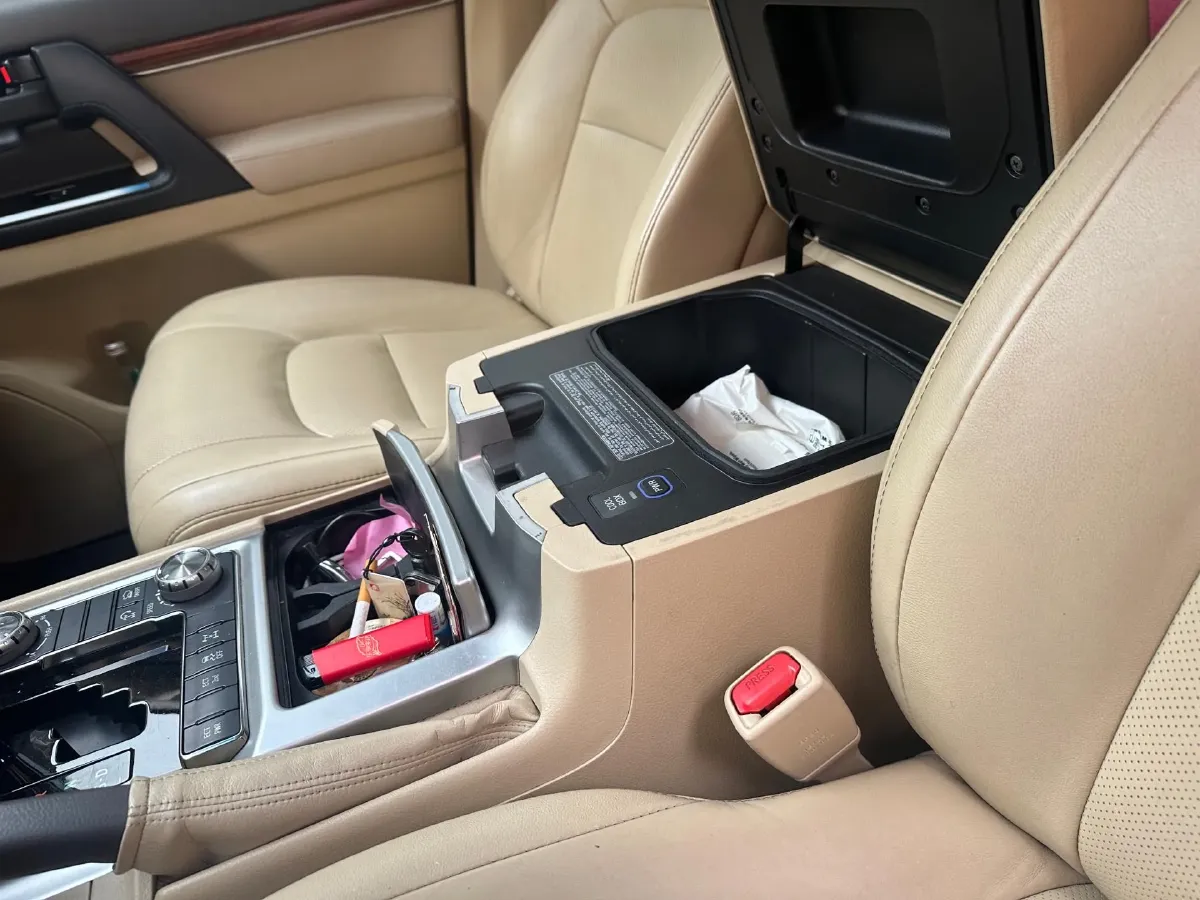 2016 Toyota Land Cruiser 4.6L 310HP V8 6AT,autocango,china used car exporter,china ev exporter,chinese used car exporter,chinese used ev exporter