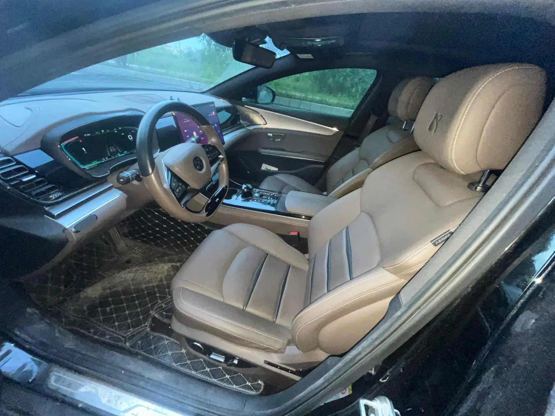 2020 BYD HAN thumbnail 3