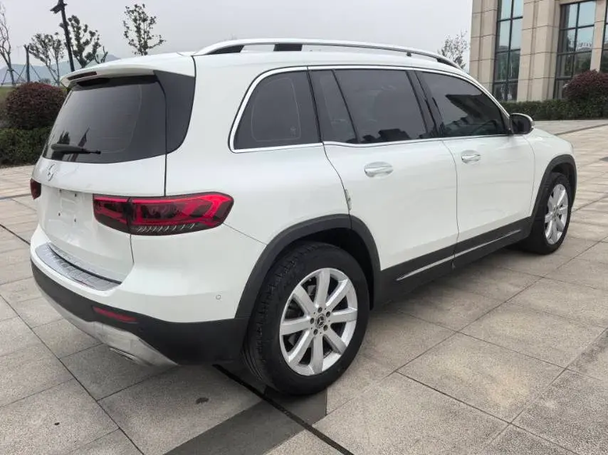 2020 MERCEDES-BENZ GLB thumbnail 4