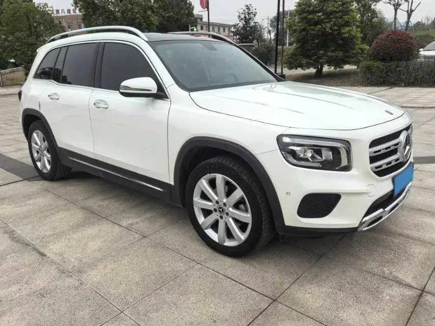 2020 MERCEDES-BENZ GLB thumbnail 3