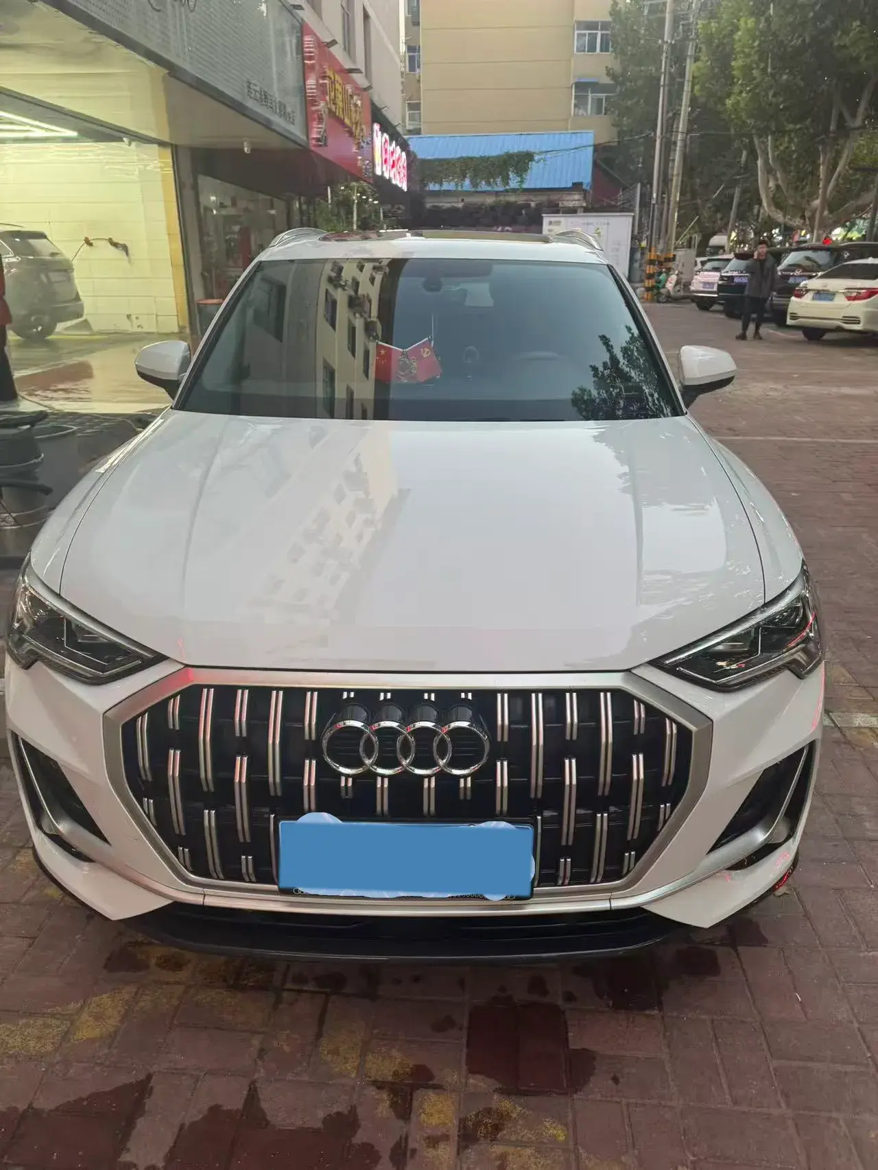 2024 AUDI Q2L thumbnail 2