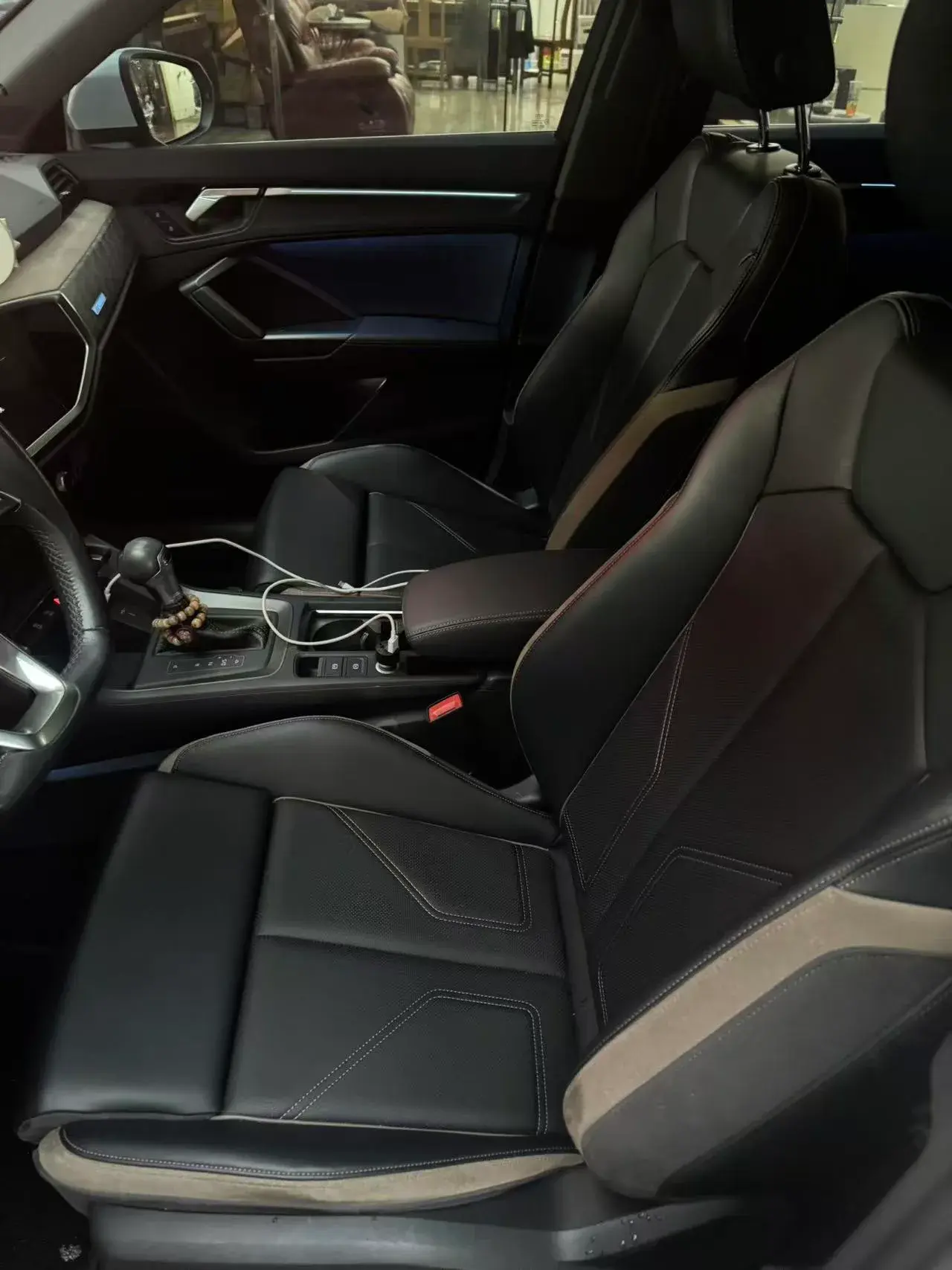 2024 AUDI Q2L thumbnail 4