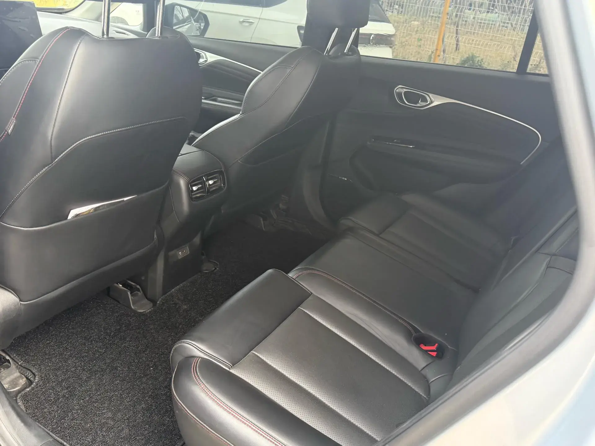 2022 AION V thumbnail 3