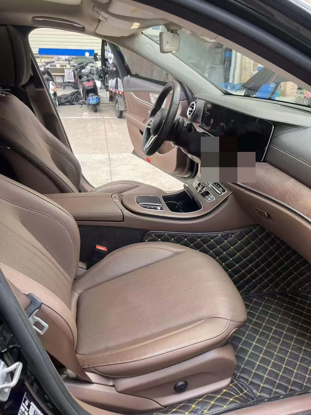 2020 MERCEDES-BENZ E thumbnail 2