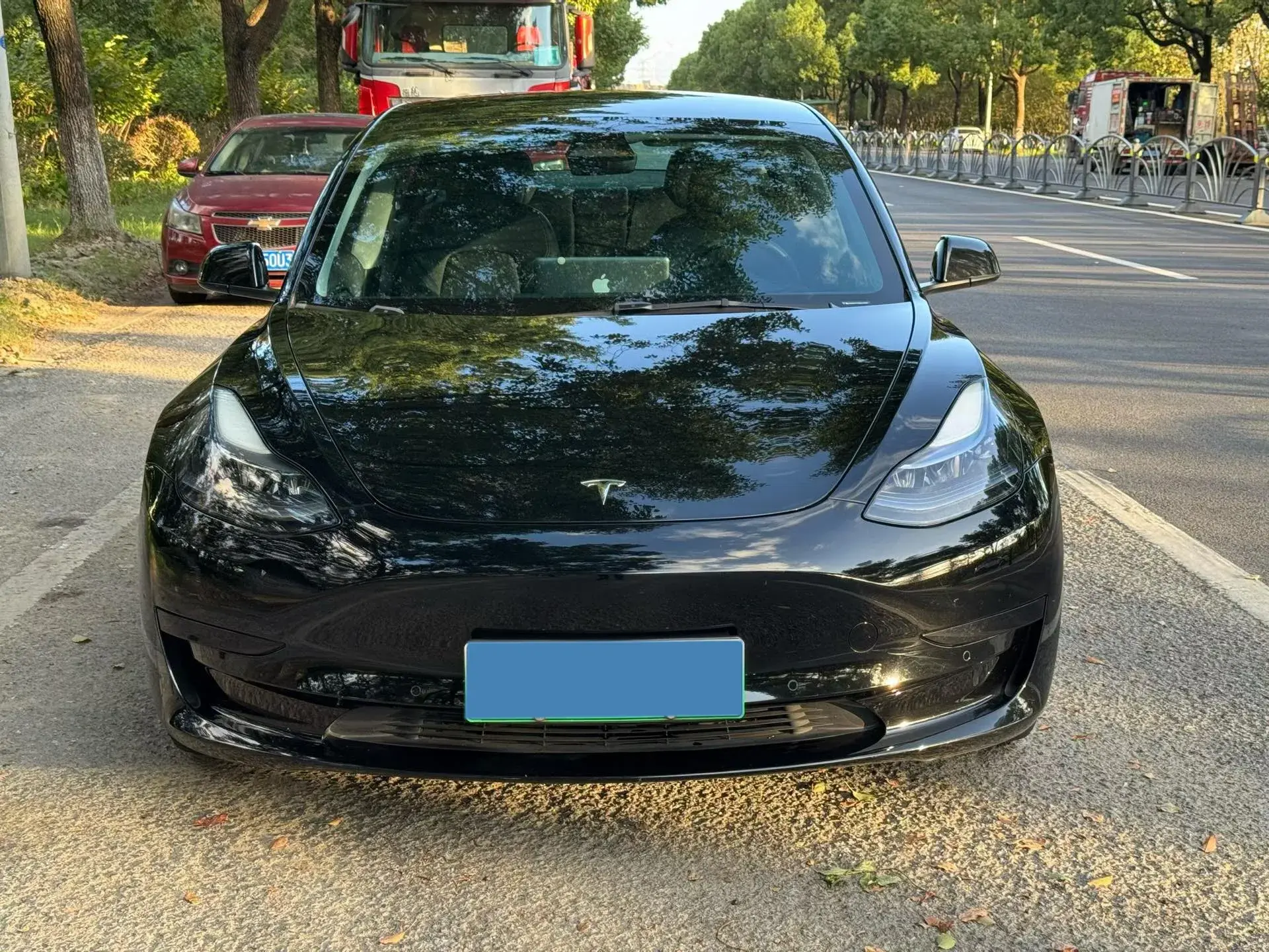 2021 TESLA MODEL thumbnail 2