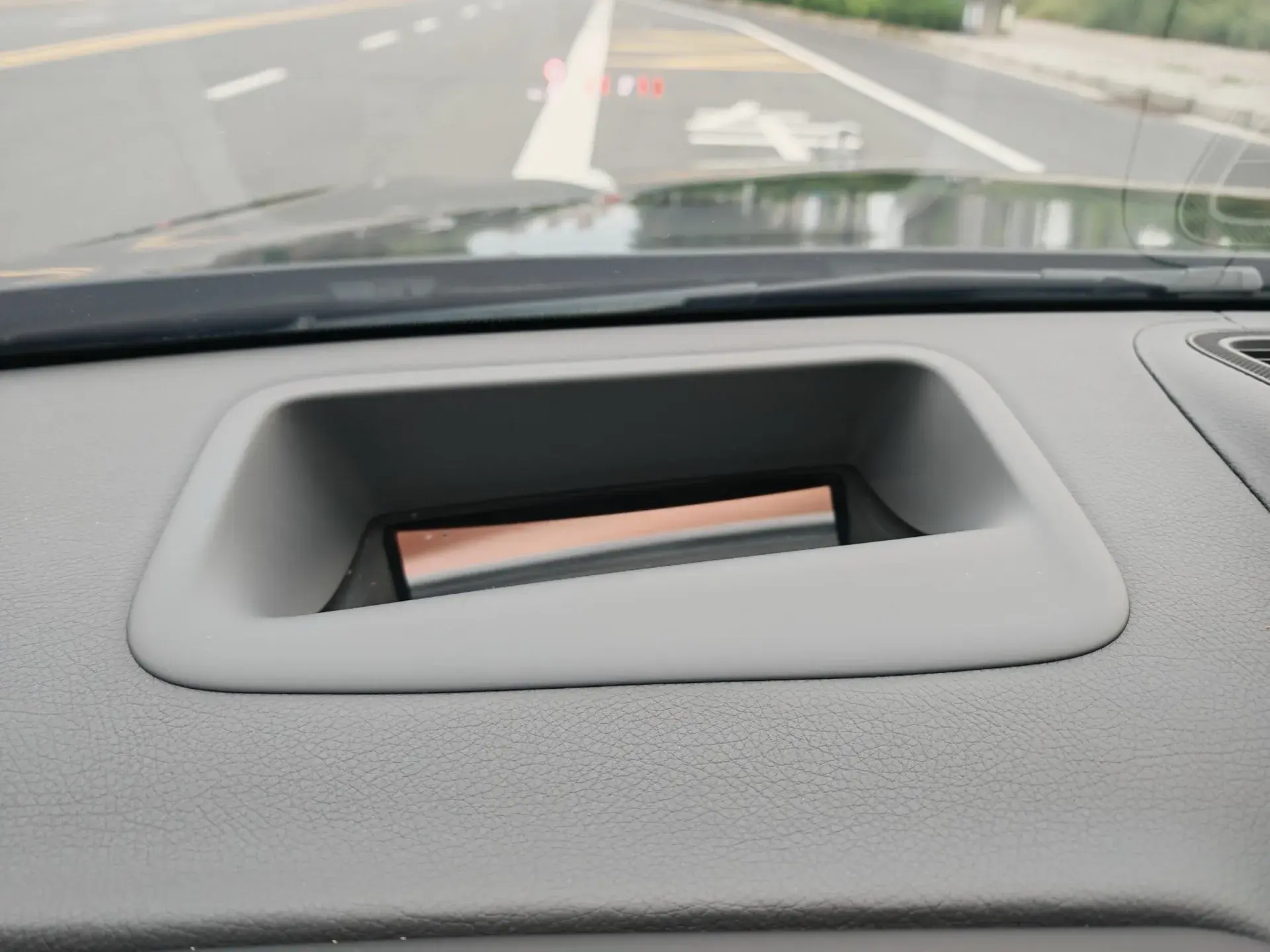 2023 MERCEDES-BENZ S thumbnail 4