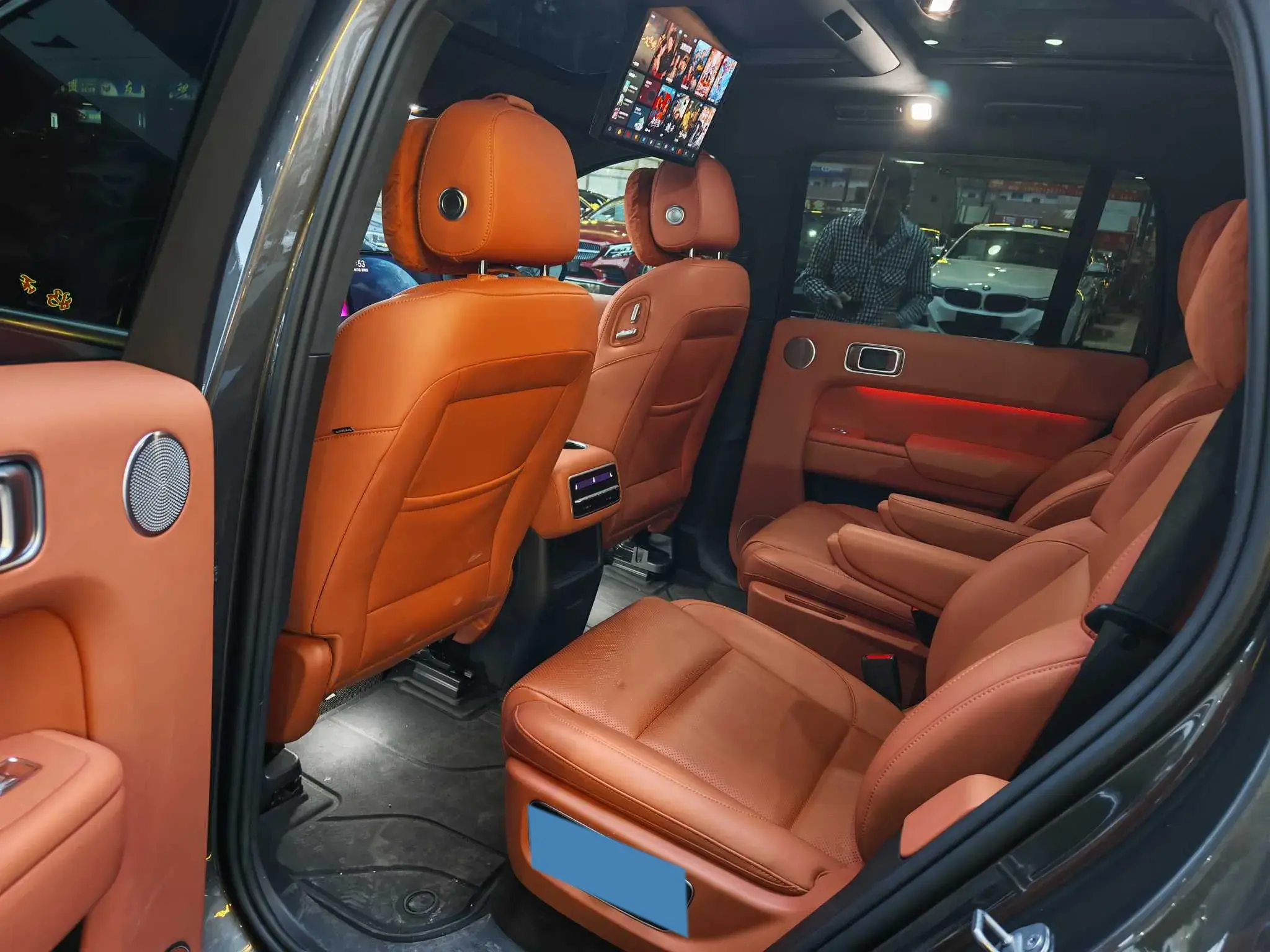 2023 LI L8 thumbnail 4