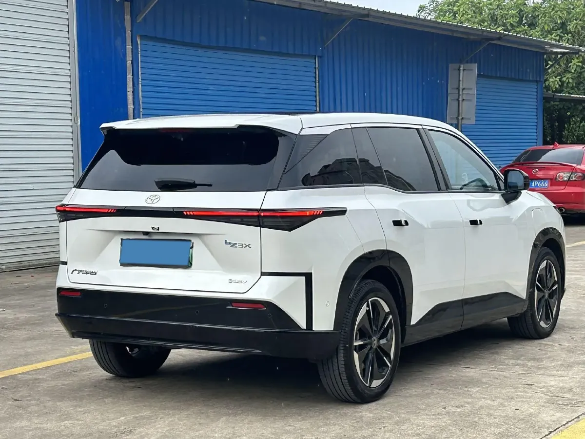 2025 Toyota BZ3X BEV 58.37KWH,autocango,china used car exporter,china ev exporter,chinese used car exporter,chinese used ev exporter