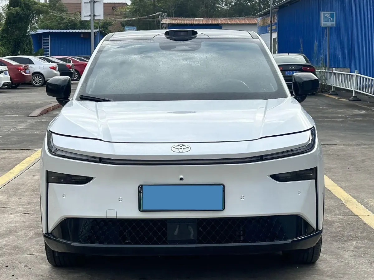 2025 Toyota BZ3X BEV 58.37KWH,autocango,china used car exporter,china ev exporter,chinese used car exporter,chinese used ev exporter
