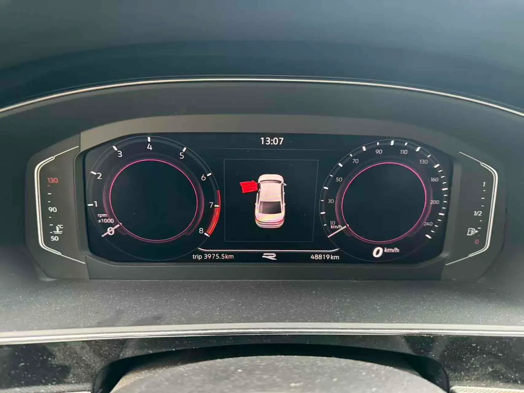 2022 VOLKSWAGEN PASSAT thumbnail 3