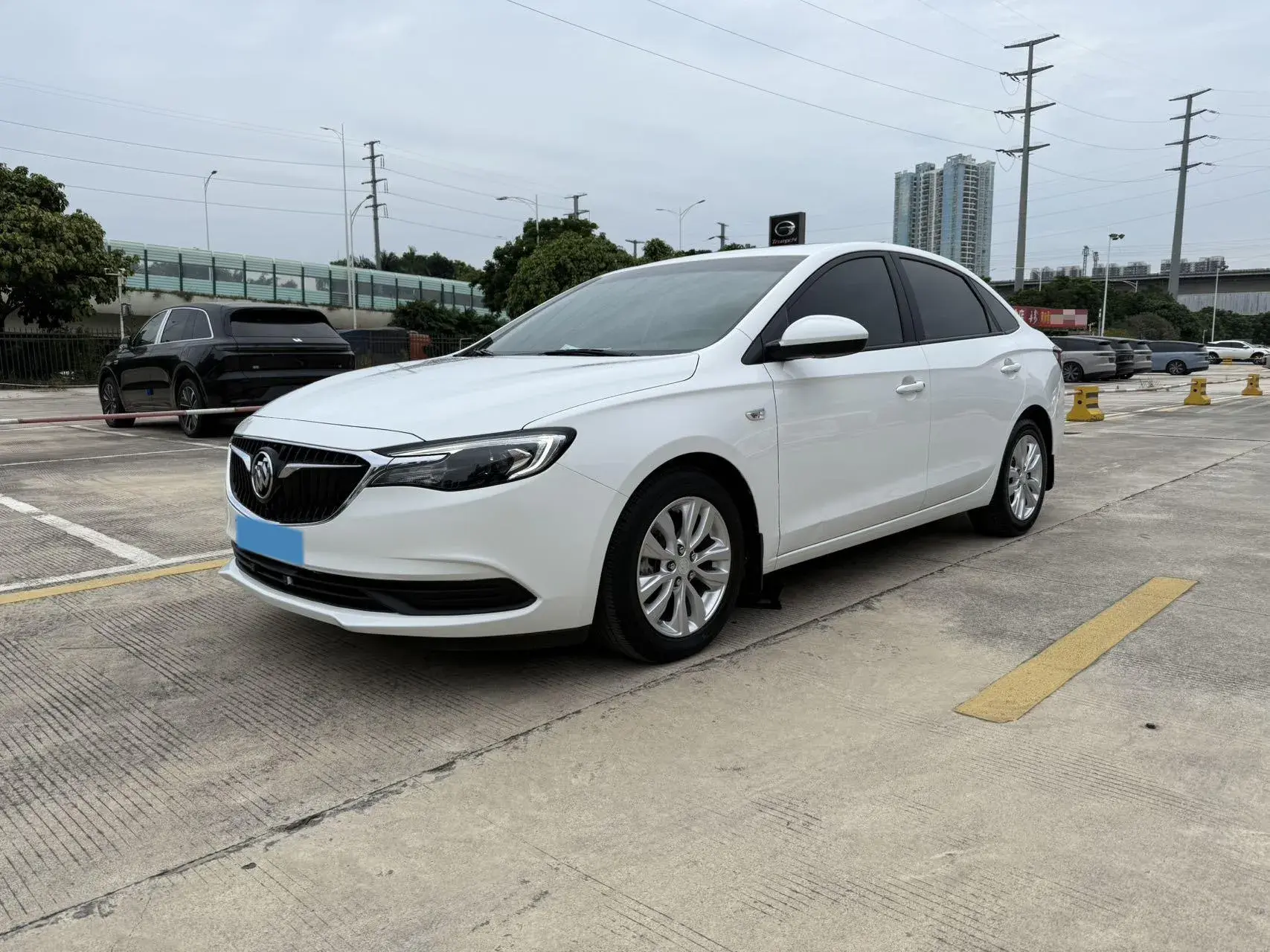 2020 BUICK REGAL view 1