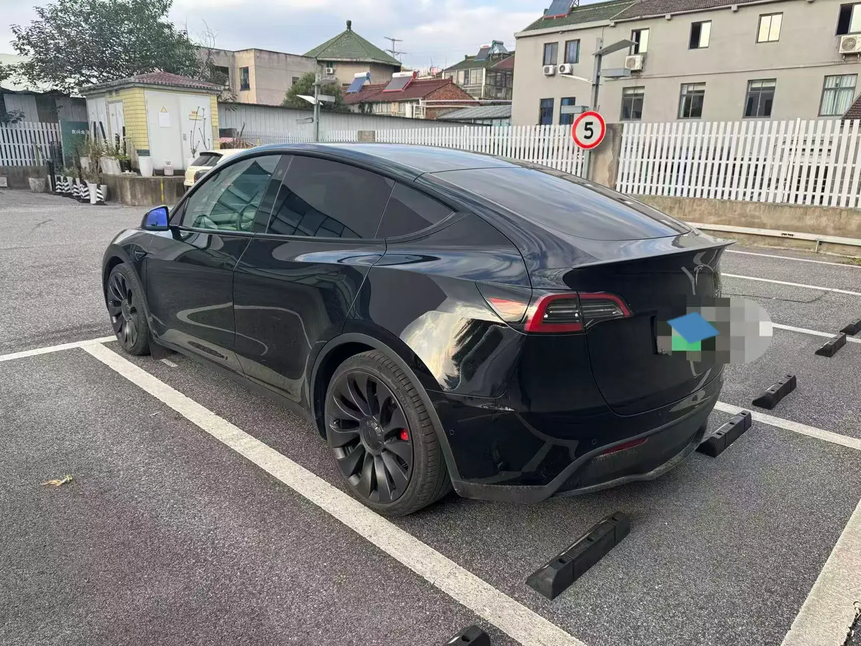 2022 TESLA MODEL thumbnail 3