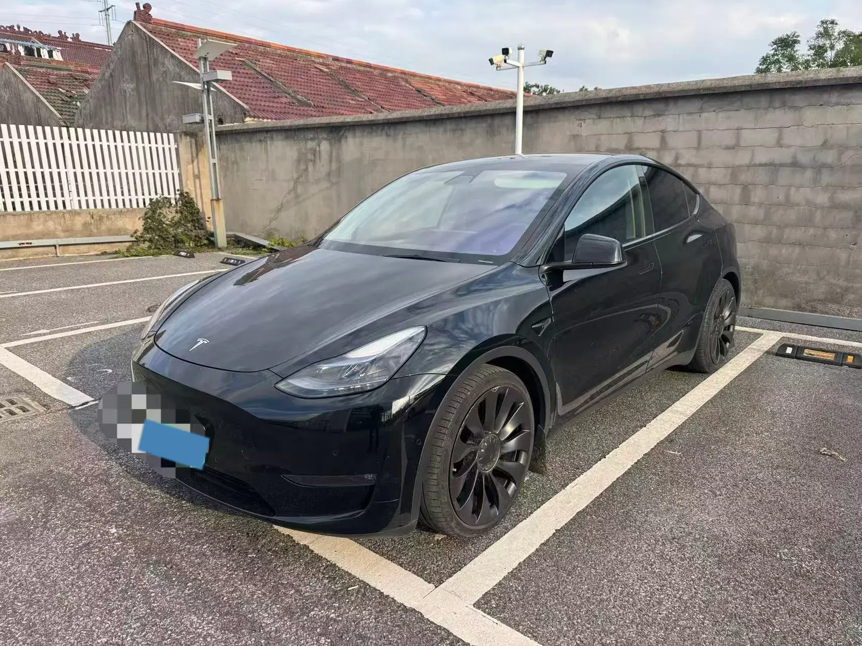 2022 TESLA MODEL view 1