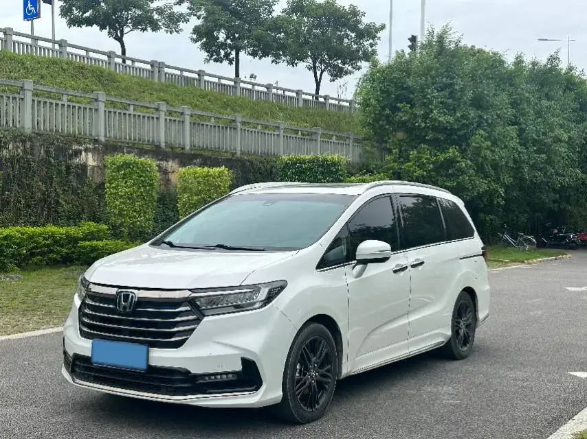 2022 Honda Odyssey 2.0L 146HP L4 E-CVT Hybrid