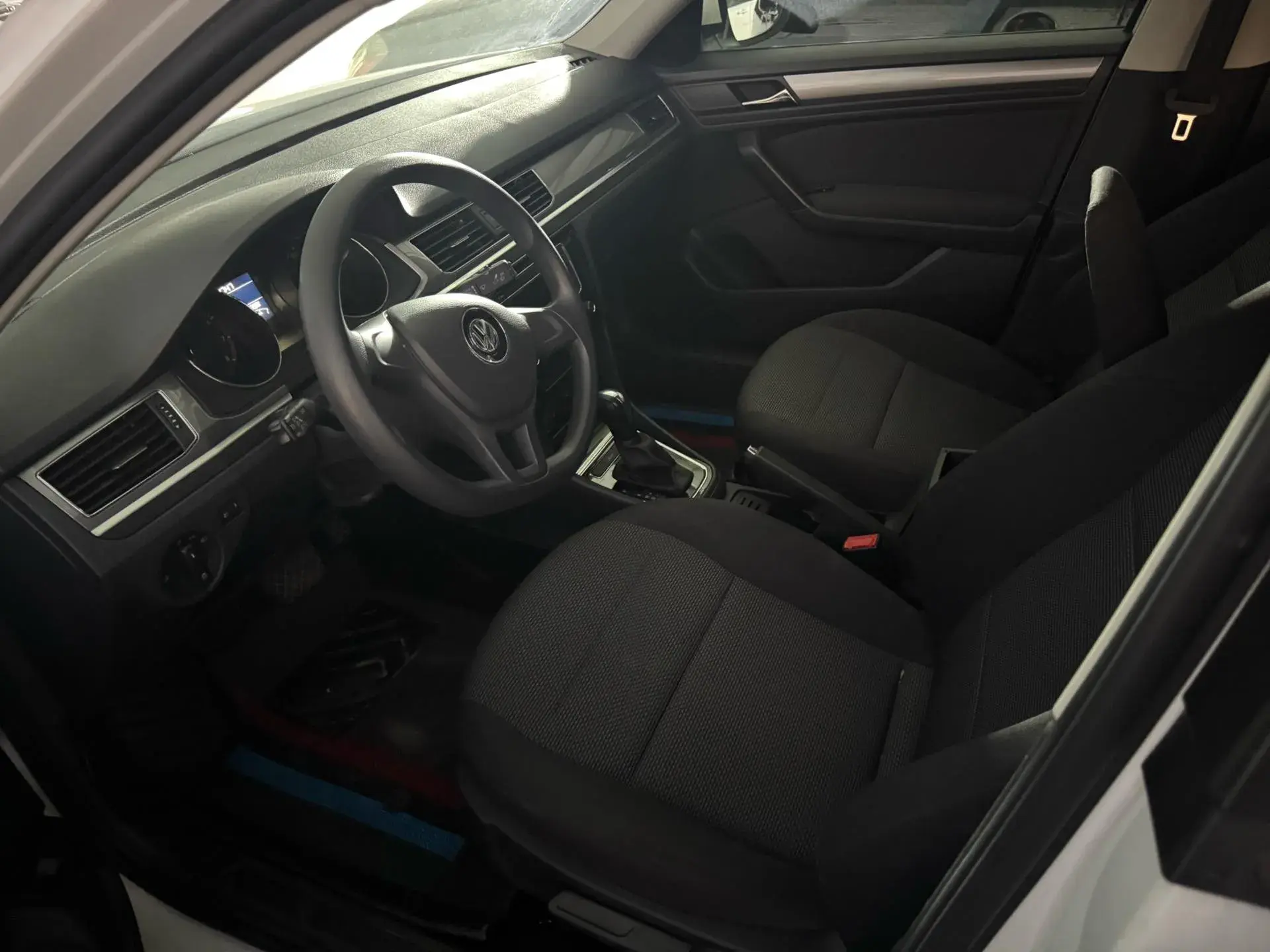 2019 VOLKSWAGEN BORA thumbnail 4