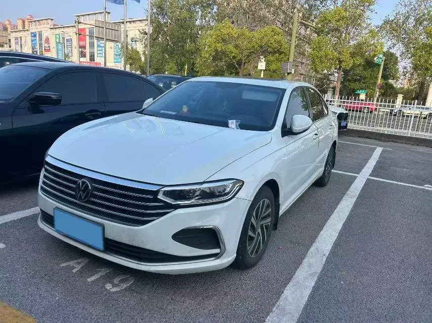 2023 VOLKSWAGEN LAVIDA view 1