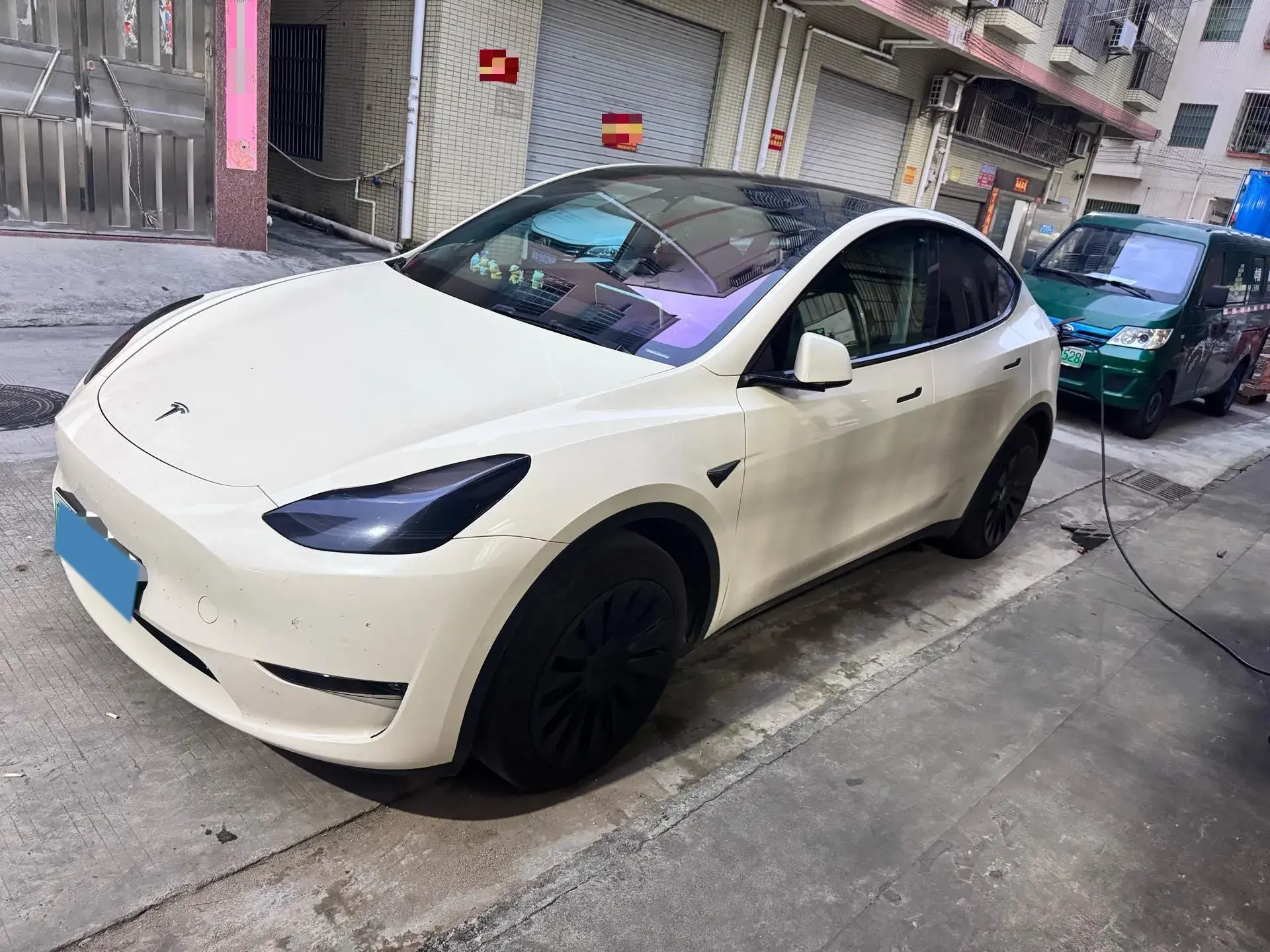 2023 TESLA MODEL view 1