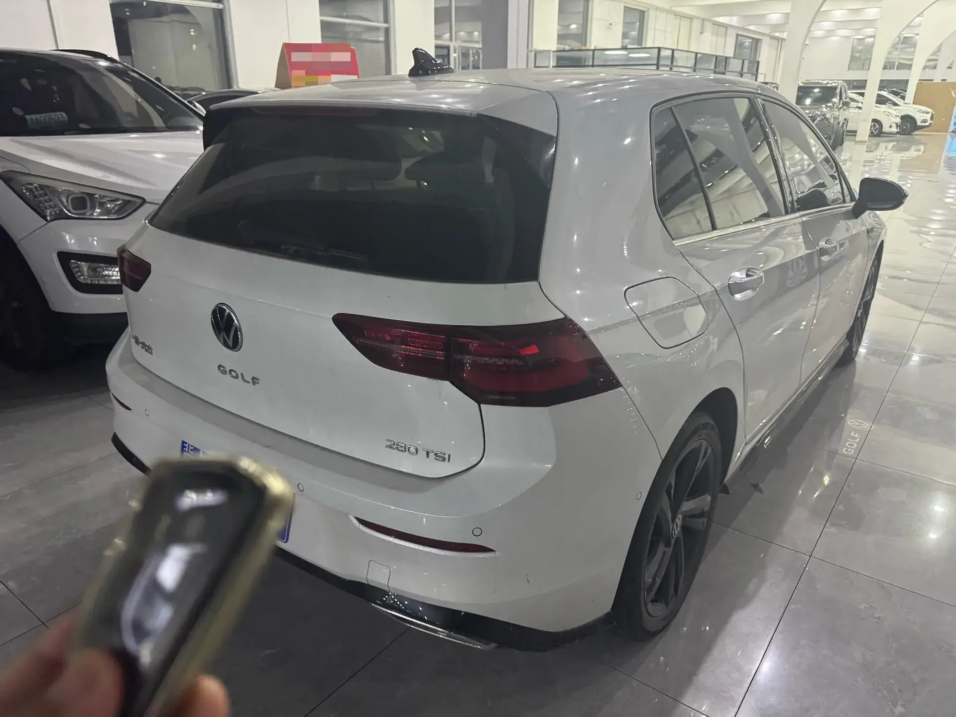 2023 VOLKSWAGEN GOLF thumbnail 4