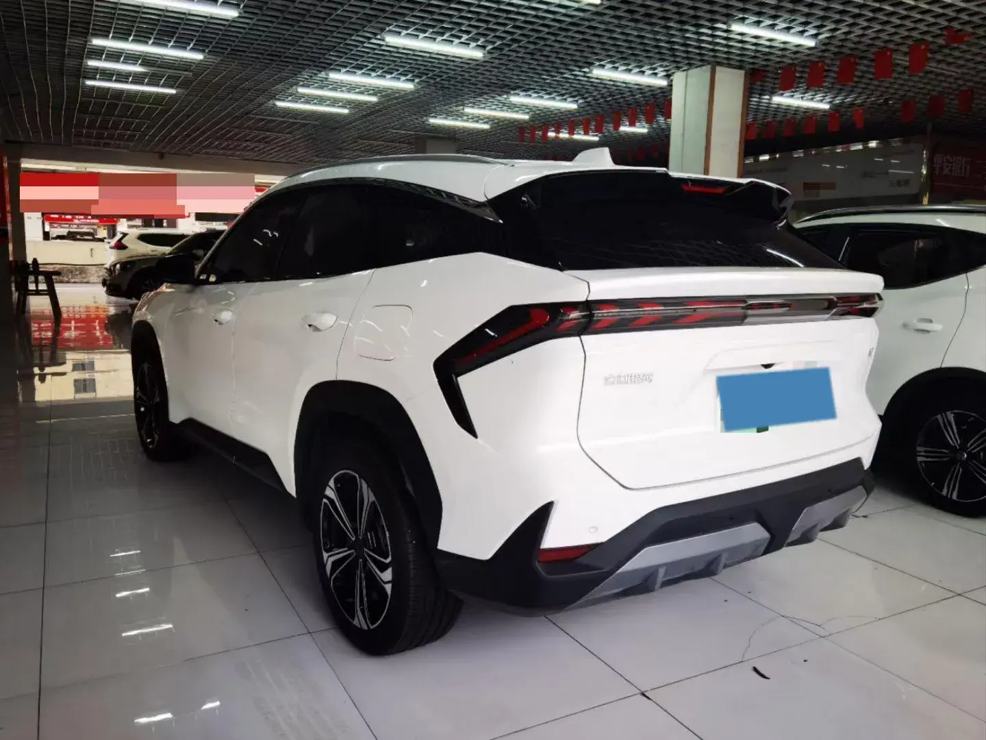 2023 GEELY GALAXY thumbnail 3