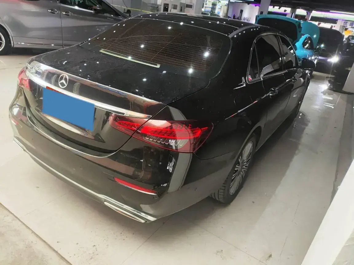 2021 MERCEDES-BENZ E thumbnail 3