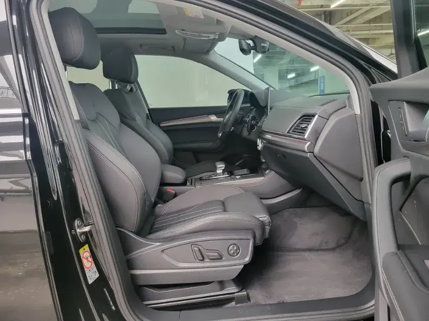 2022 AUDI Q5L thumbnail 4