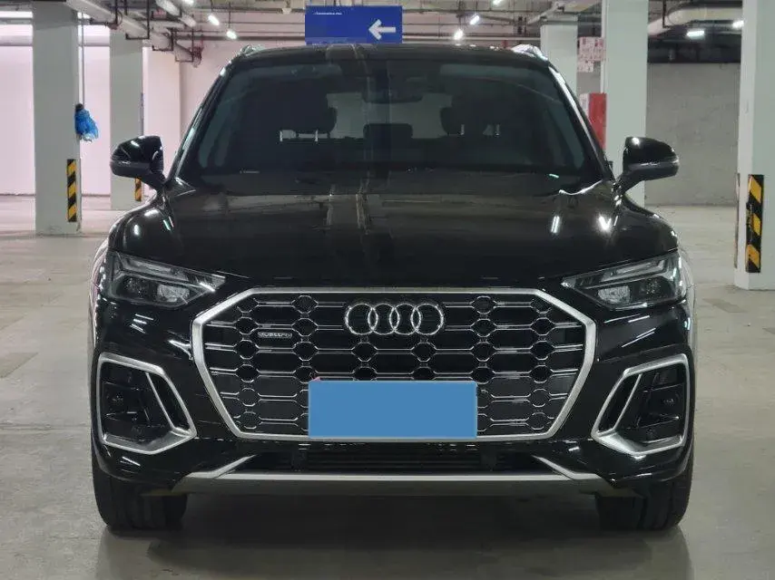 2022 AUDI Q5L thumbnail 2