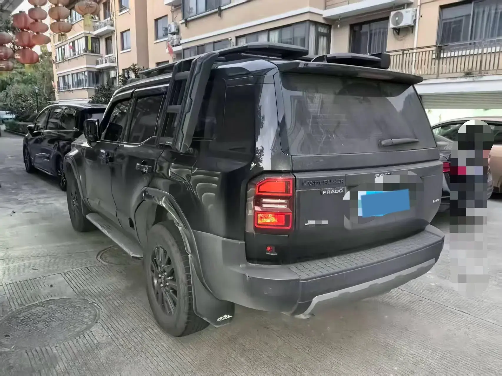 2025 TOYOTA LAND thumbnail 4