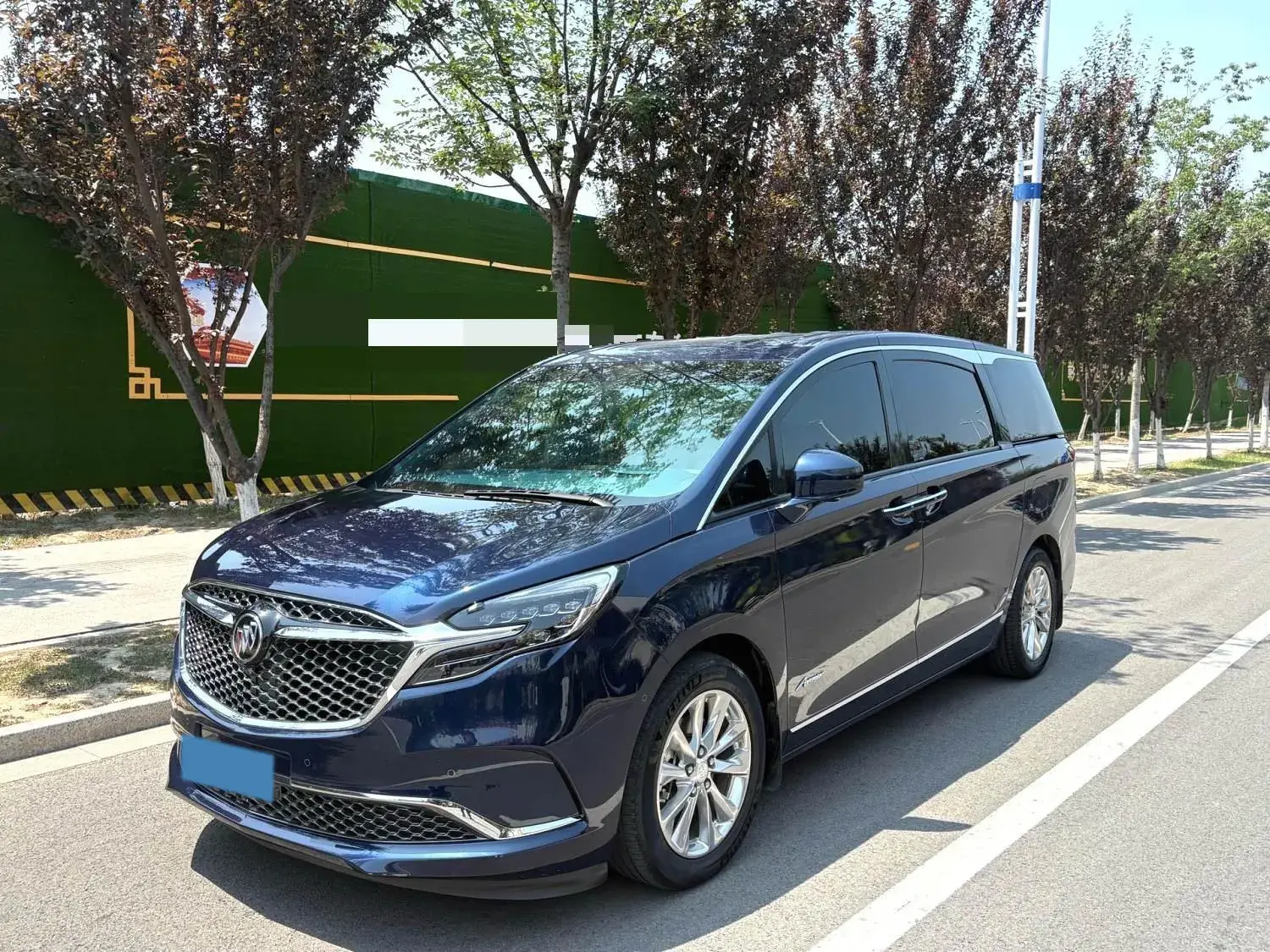 2020 BUICK GL8 view 1