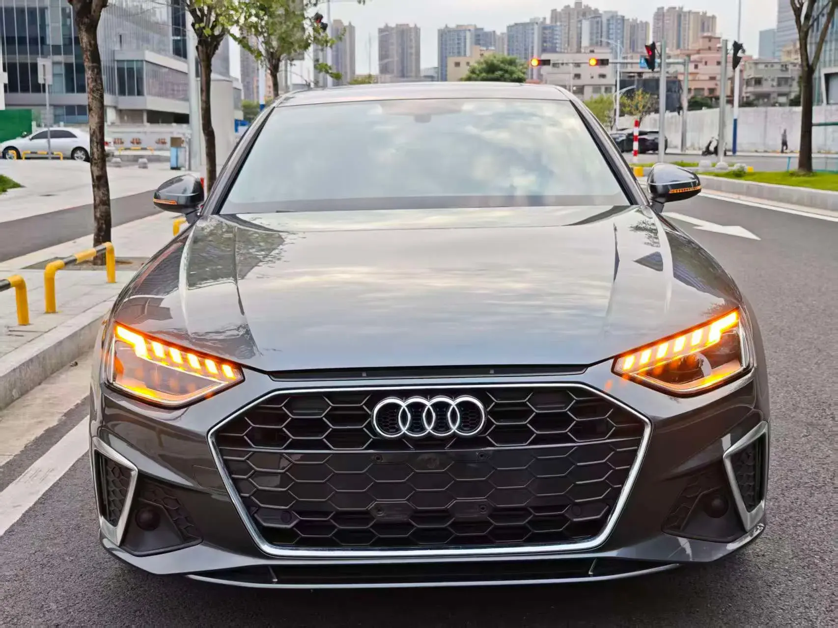 2021 AUDI A4L thumbnail 3