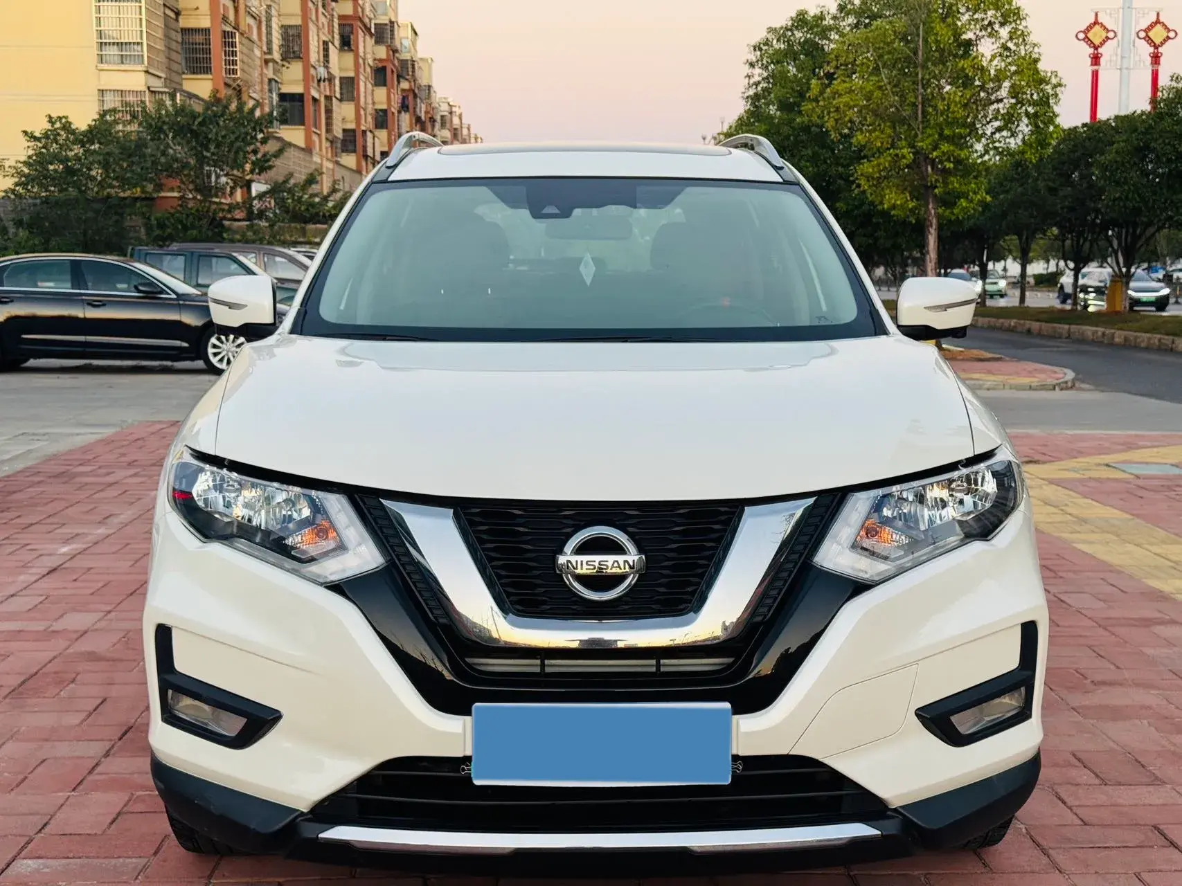 2020 NISSAN X-TRAIL thumbnail 2