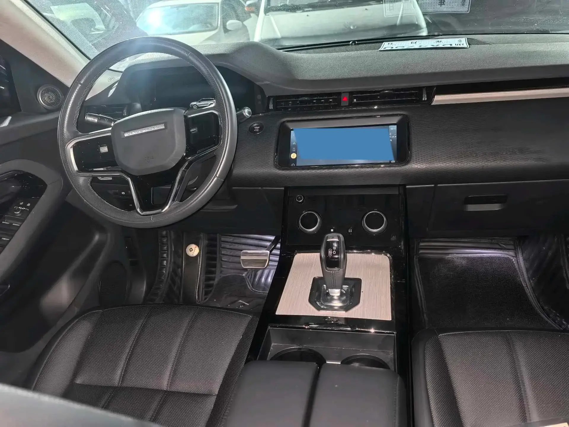 2021 LAND ROVER thumbnail 3