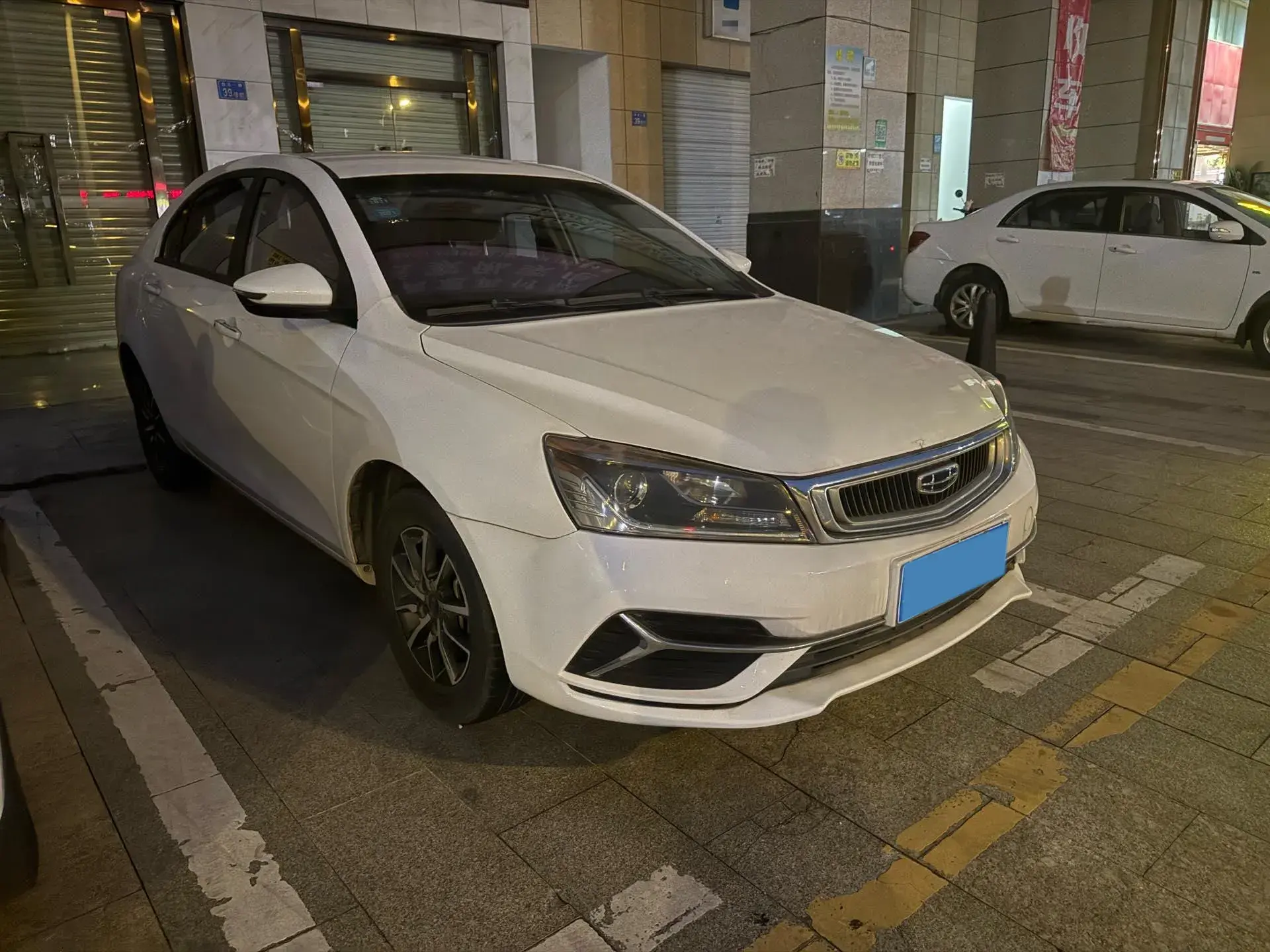 2019 GEELY EMGRAND thumbnail 3