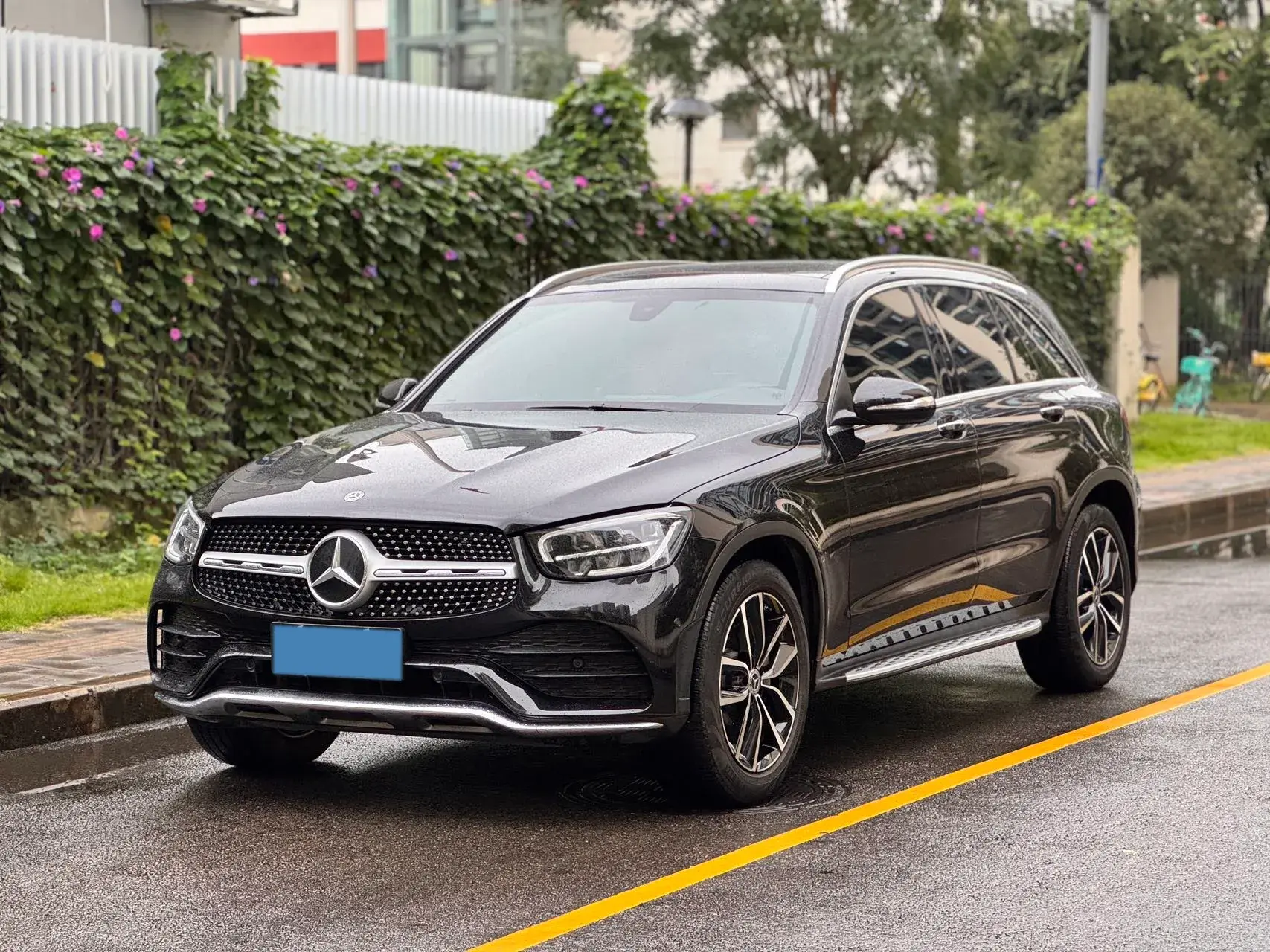 2020 MERCEDES-BENZ GLC view 1