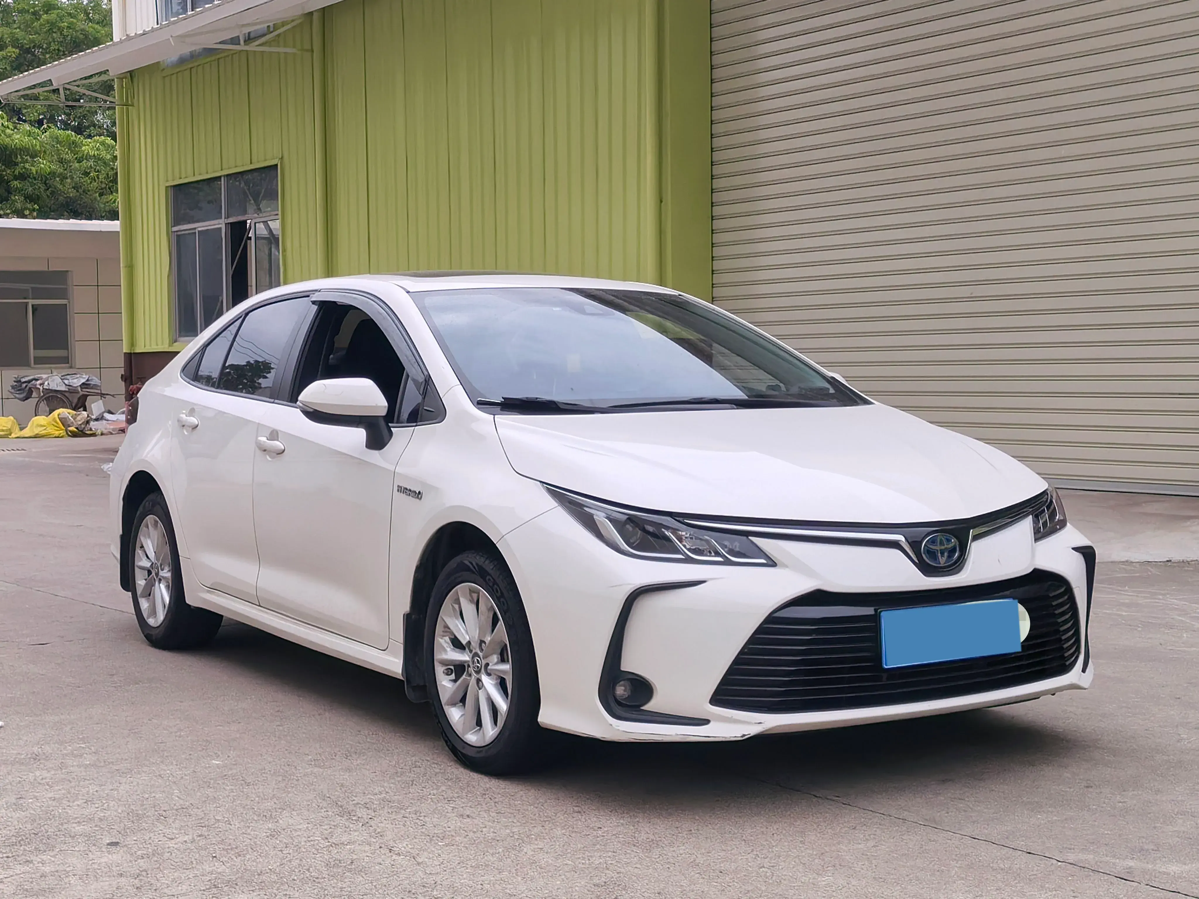 2019 TOYOTA COROLLA thumbnail 3