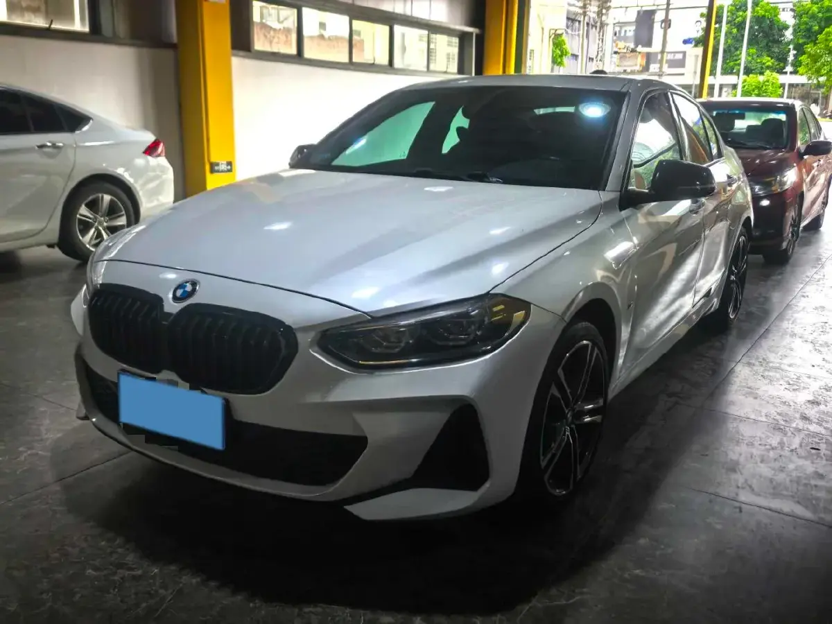 2021 BMW 1 Series 2.0T 192HP L4 7DCT