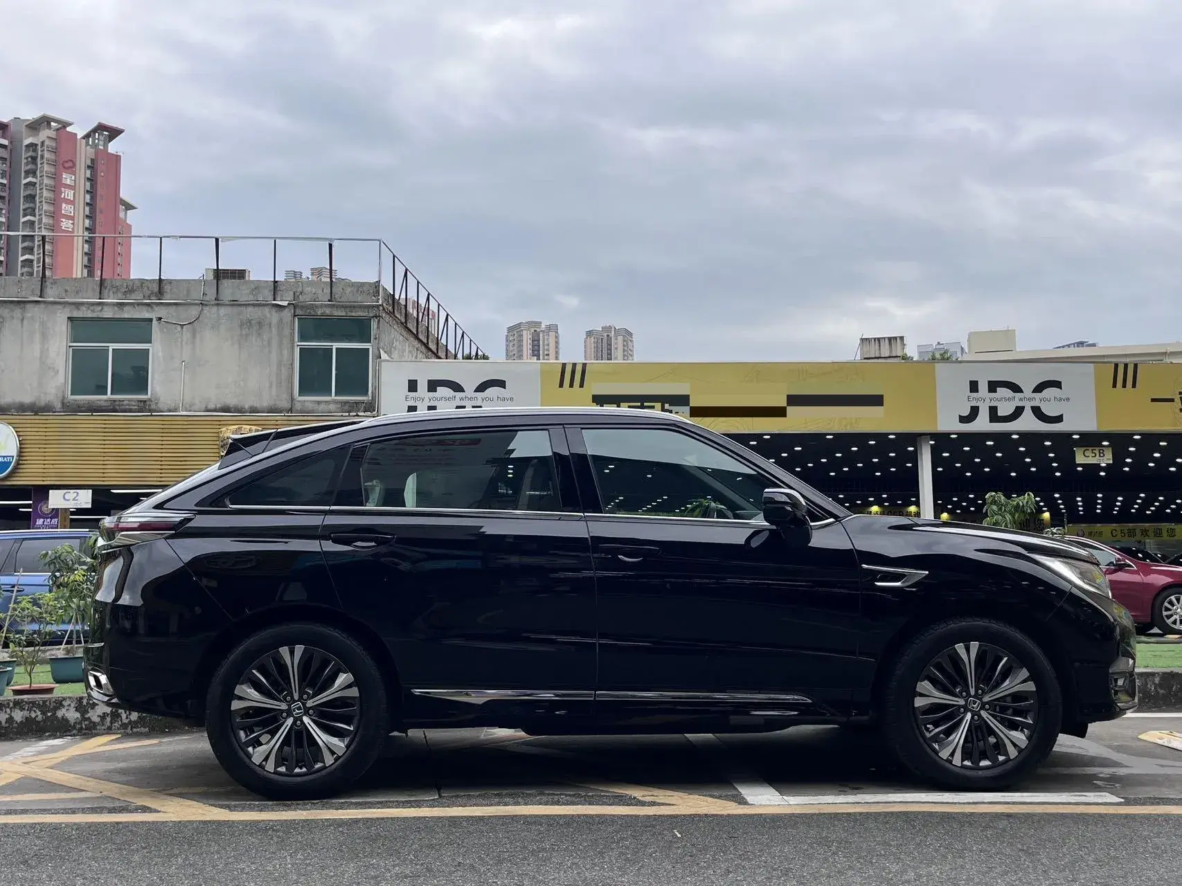 2020 HONDA UR-V thumbnail 4