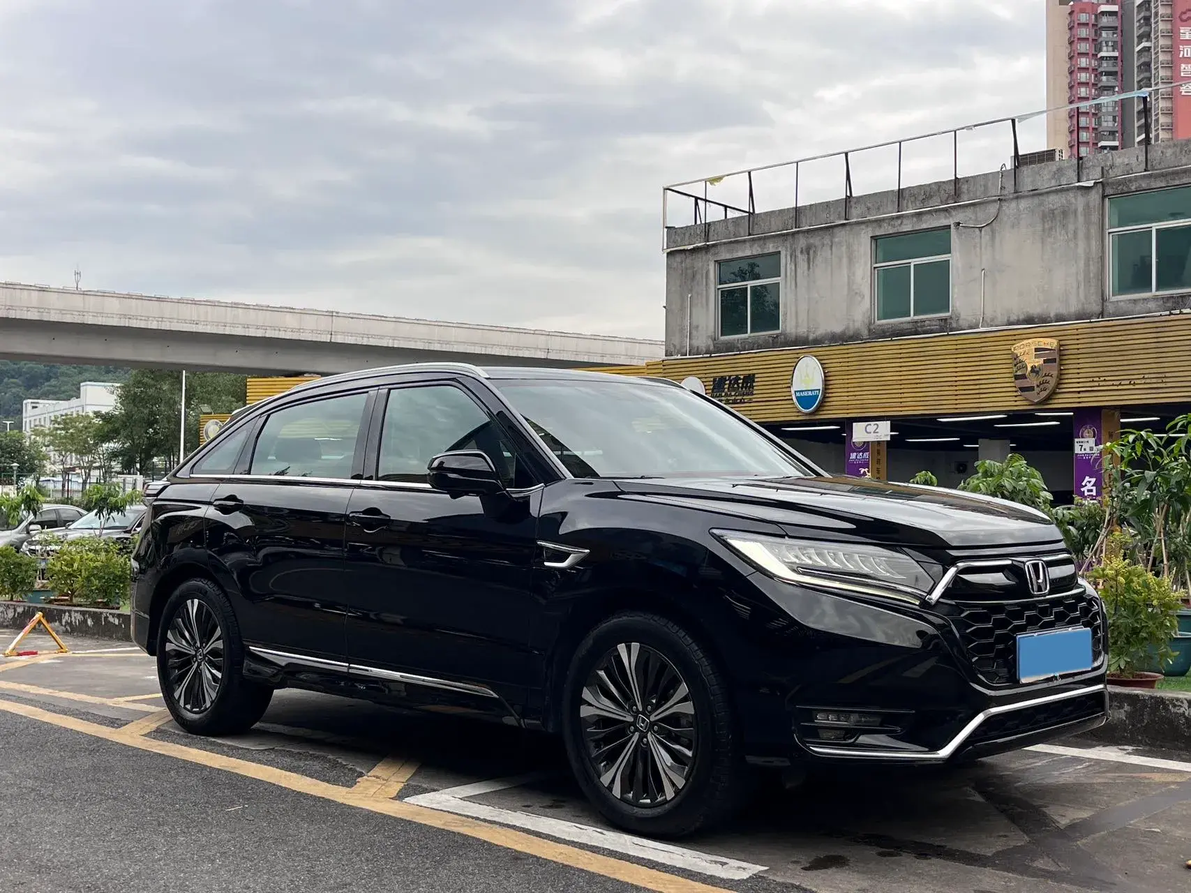 2020 HONDA UR-V thumbnail 3