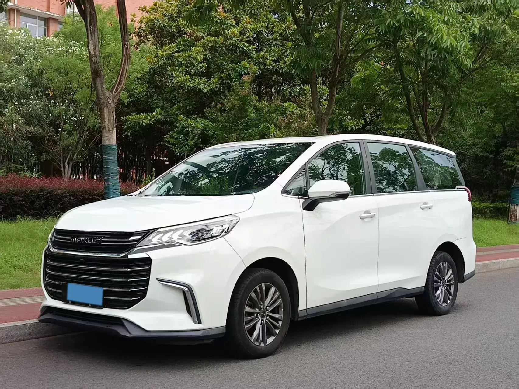 2022 MAXUS G50 view 1