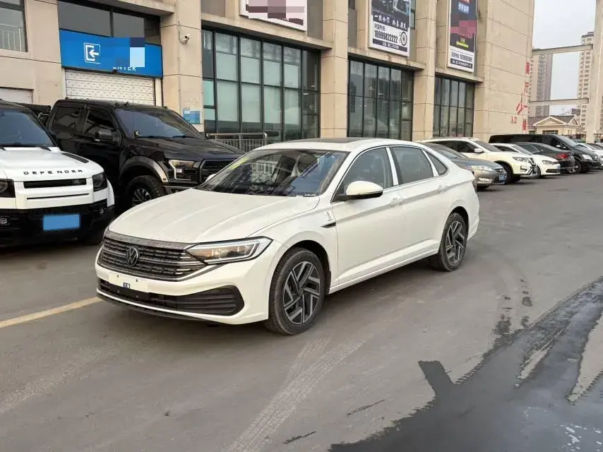 2025 VOLKSWAGEN SAGITAR view 1