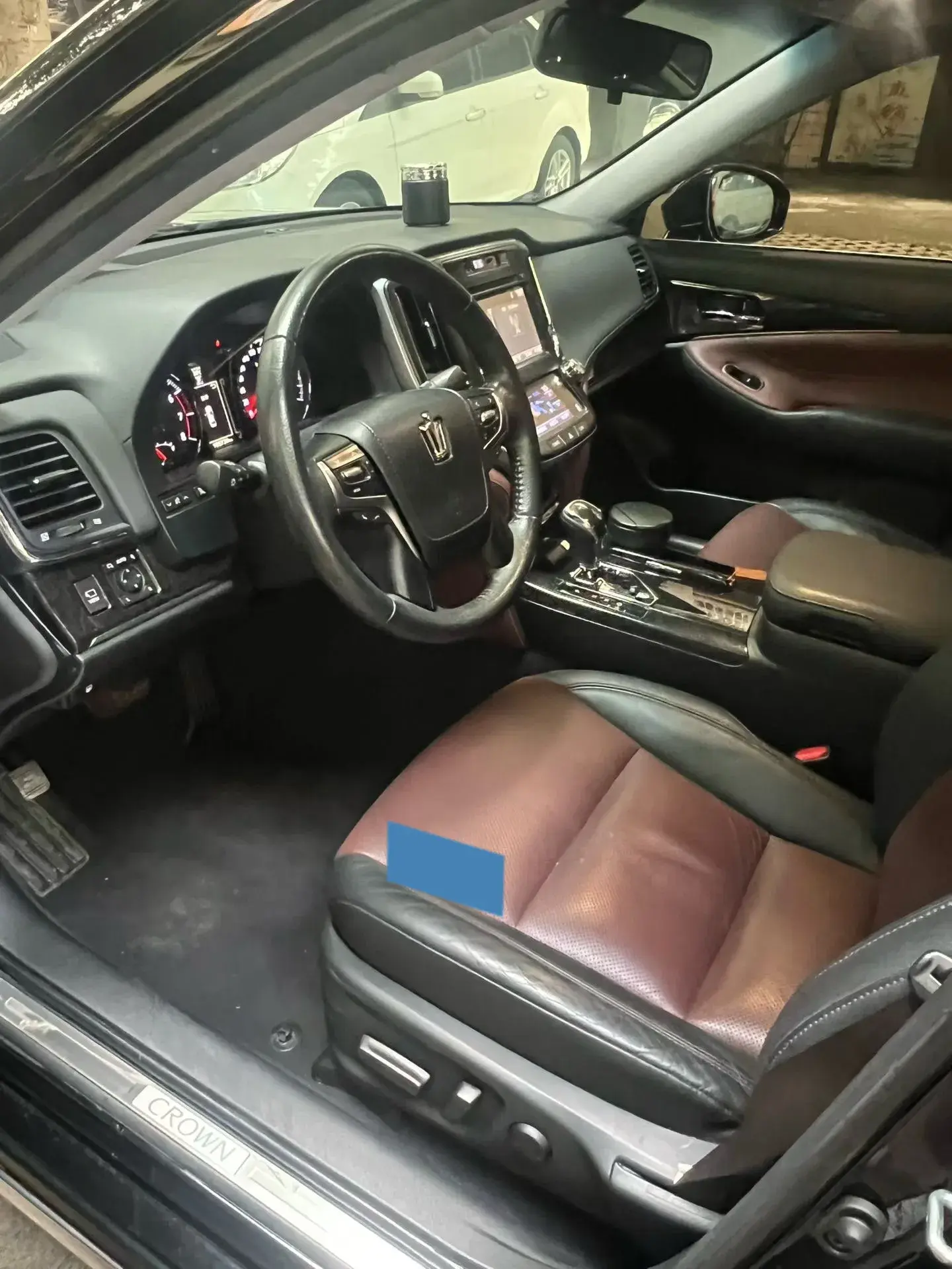 2018 TOYOTA CROWN thumbnail 3