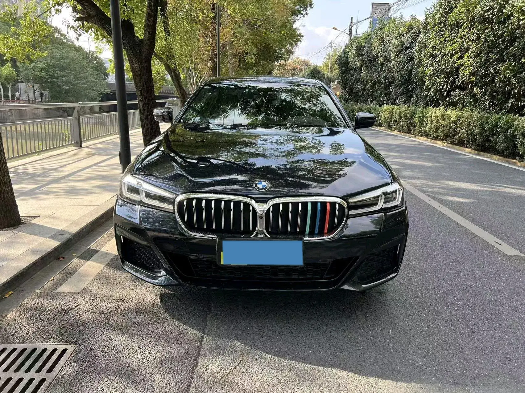 2020 BMW 5 thumbnail 3