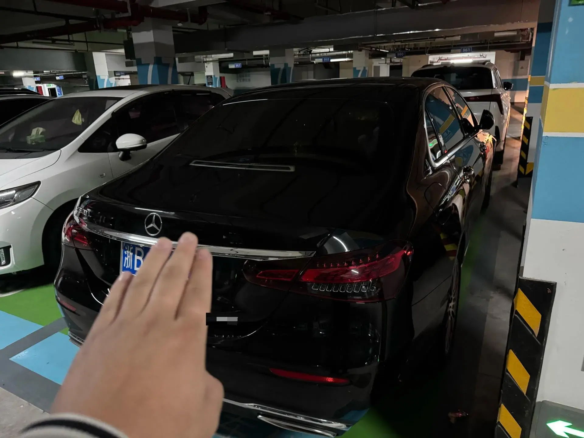 2023 MERCEDES-BENZ E thumbnail 2