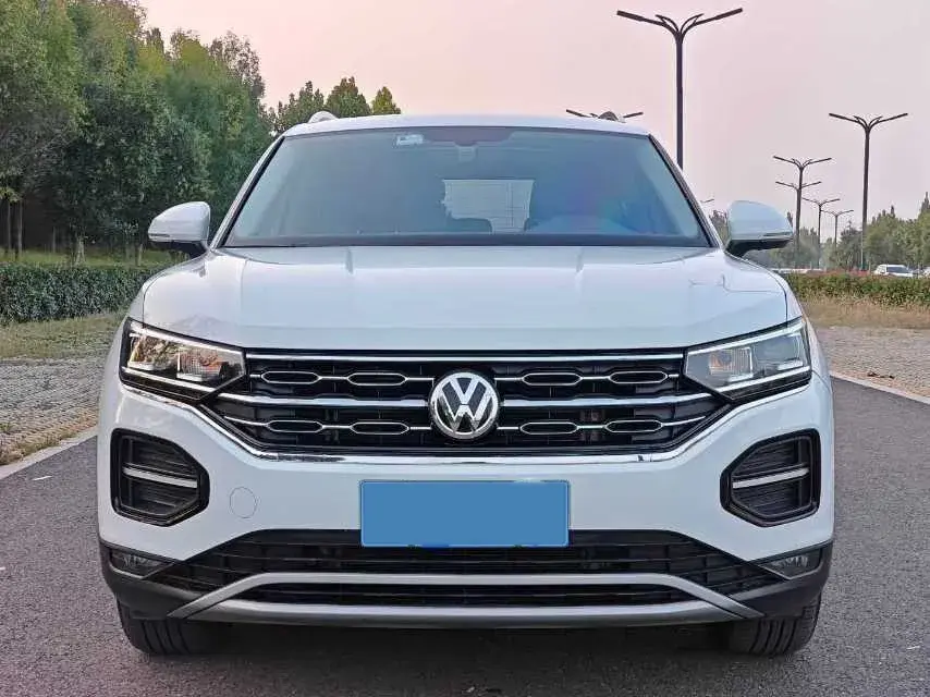 2020 VOLKSWAGEN TAYRON thumbnail 2