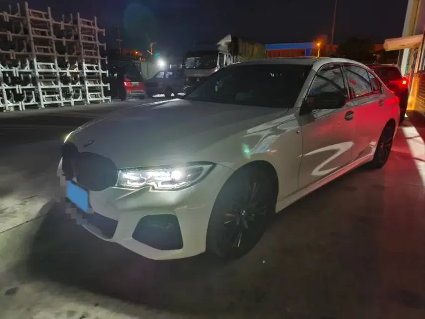 2020 BMW 3 view 1