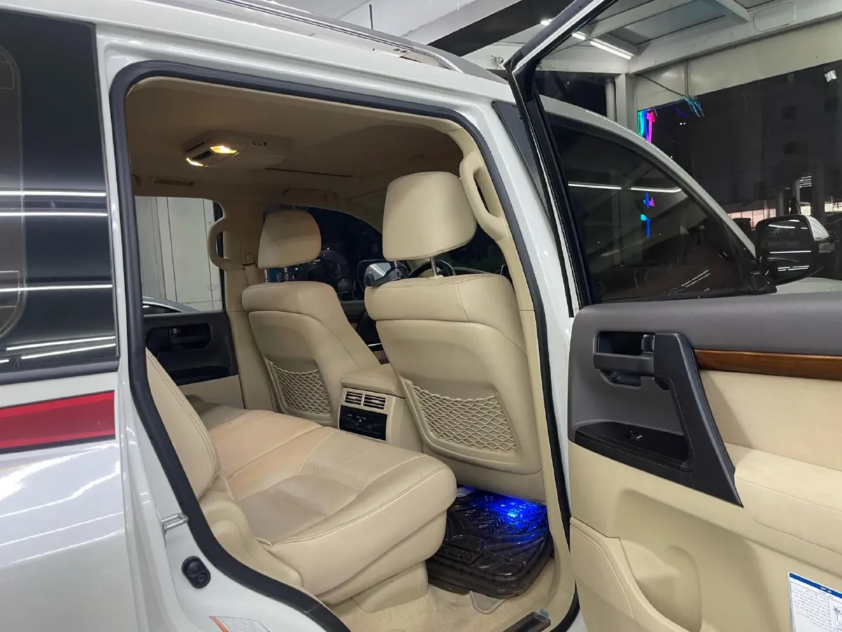 2016 Toyota Land Cruiser 4.0L 275HP V6 5AT,autocango,china used car exporter,china ev exporter,chinese used car exporter,chinese used ev exporter