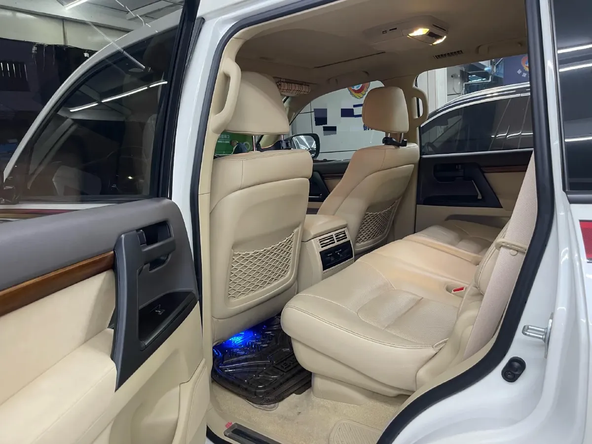 2016 Toyota Land Cruiser 4.0L 275HP V6 5AT,autocango,china used car exporter,china ev exporter,chinese used car exporter,chinese used ev exporter