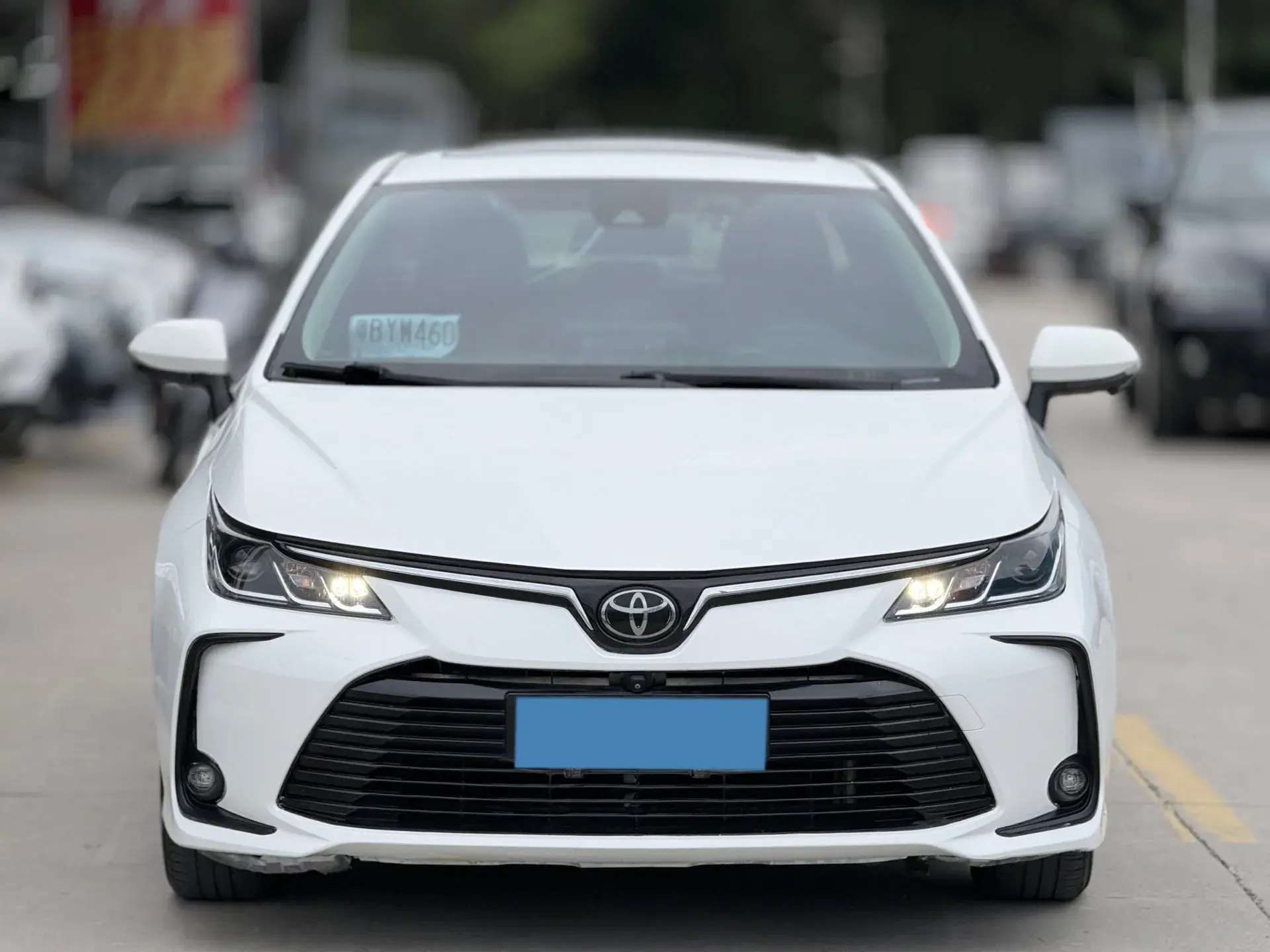 2019 TOYOTA COROLLA thumbnail 2