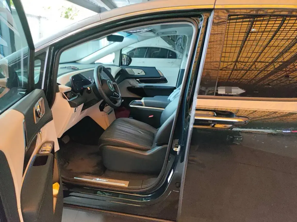 2023 BUICK CENTURY thumbnail 3