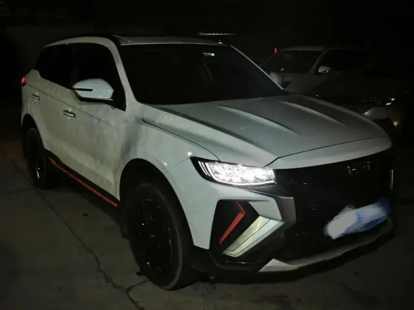 2022 GEELY AZKARRA thumbnail 3