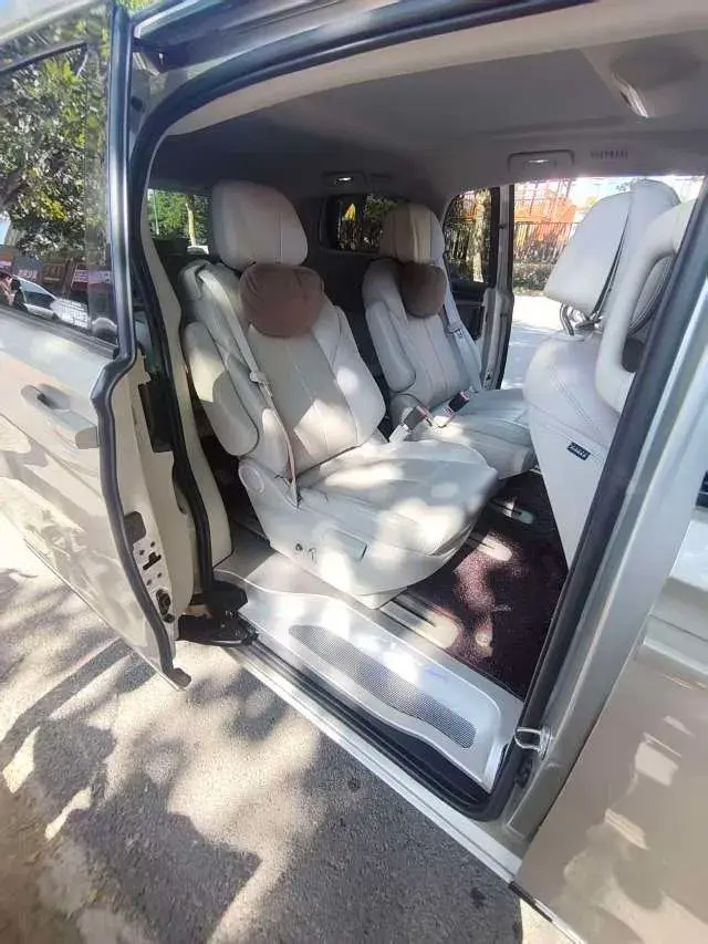 2022 BUICK GL8 thumbnail 2